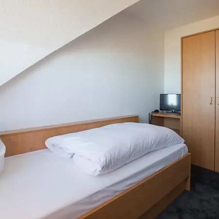 Strandraeuber Hotel 3*