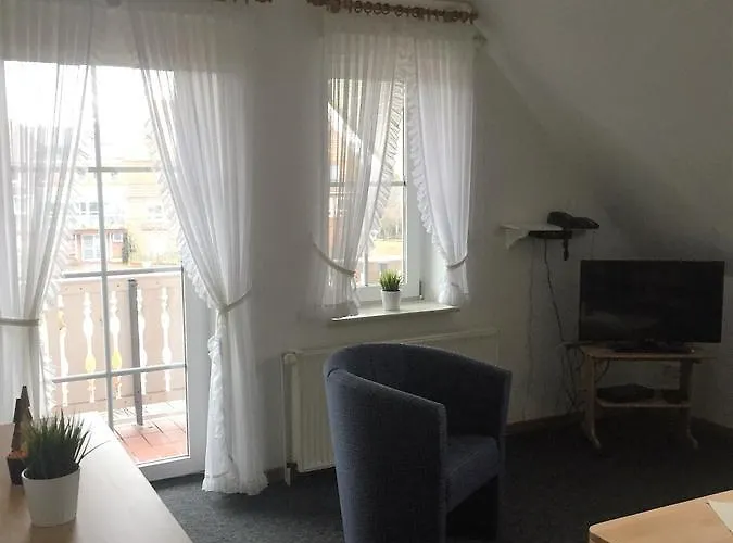 Strandraeuber Hotel 3*